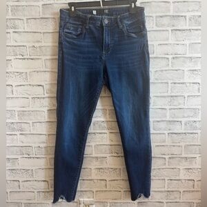 Women’s Kut from the Kloth medium wash skinny shark bite jeans 6